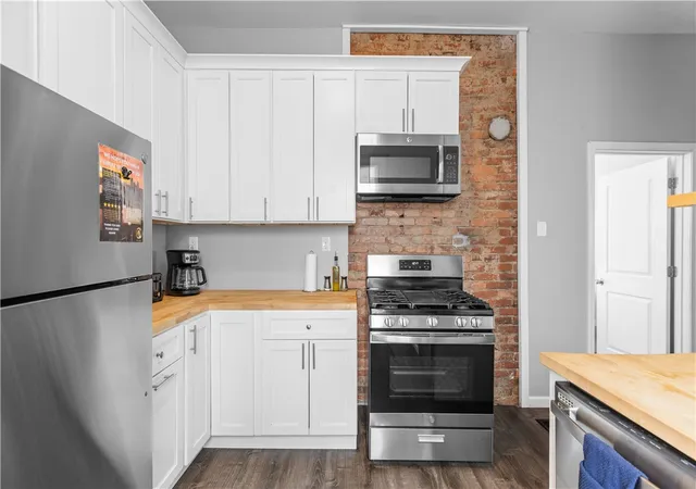 5th image of 17 Lelia St, Mt Washington, PA 15211 | MLS# 1742916