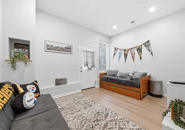 Photo 3 of Single family home for sale at 1912 Fox Way, Pittsburgh, PA 15203 | MLS# 1742933 | Listing updated on 2026-05-01