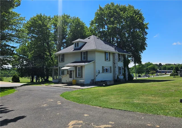 Photo 2 of Single family home for sale at 121 North Rd, Franklin Twp, PA 16001 | MLS# 1742900 | Listing updated on 2026-07-09