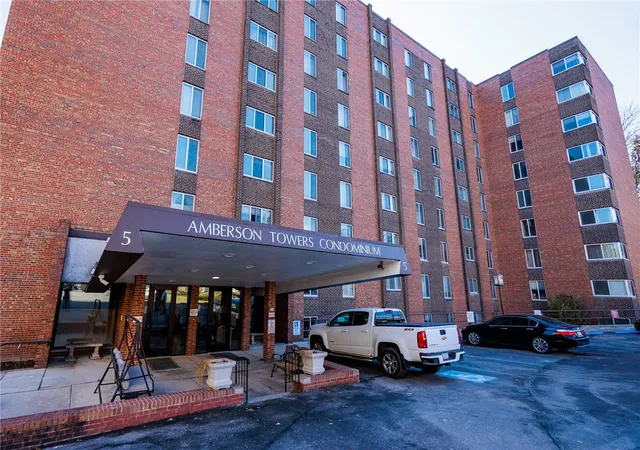 2nd image of 5 Bayard Rd, Oakland, PA 15213