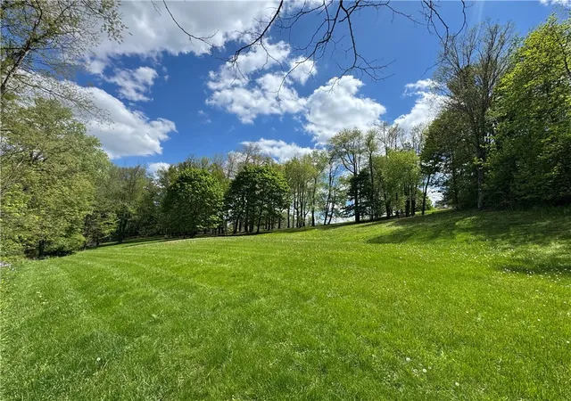 2nd image of 425 Felgar Road, Somerset Boro, PA 15501 | MLS# 1742301