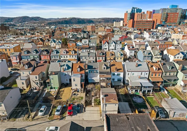 24th image of 4068 Howley St, Pittsburgh, PA 15224 | MLS# 1743322