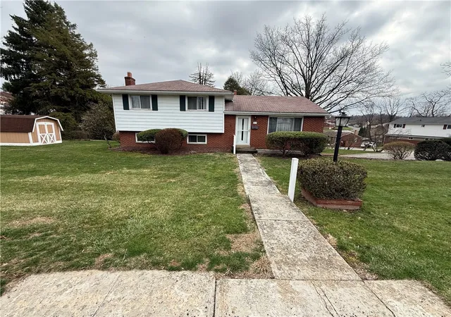 2nd image of 263 Shannon Heights Dr, Penn Hills, PA 15147 | MLS# 1743277