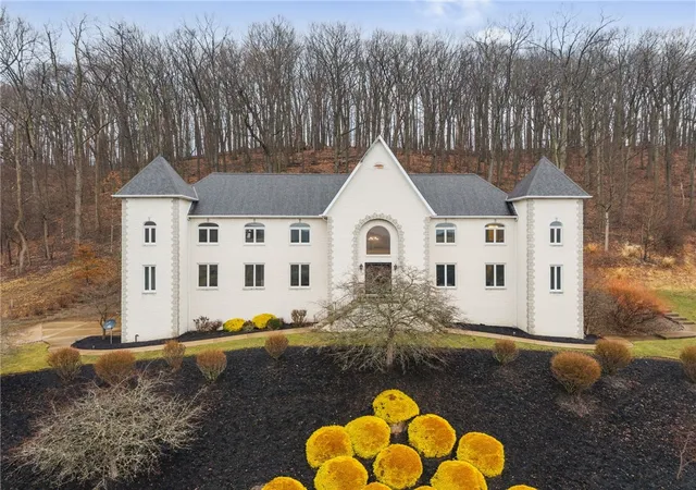 Homes for sale in Murrysville, PA | 4306 Michel Court, Murrysville, PA 15668 | MLS# 1743358