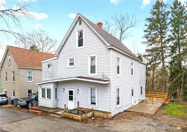 1st image of 15 Montour St, Canonsburg, PA 15317 | MLS# 1743434
