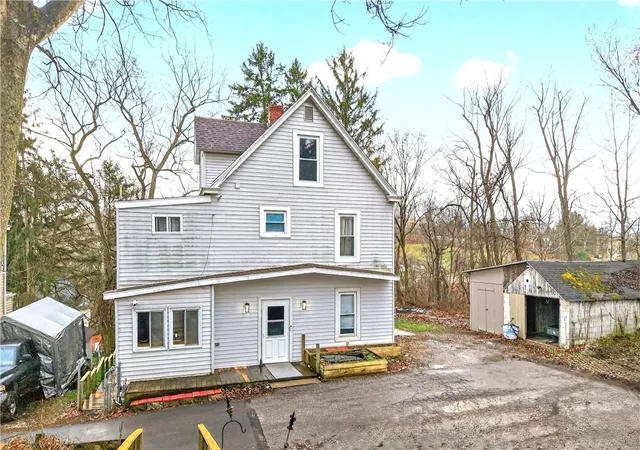 2nd image of 15 Montour St, Canonsburg, PA 15317 | MLS# 1743434