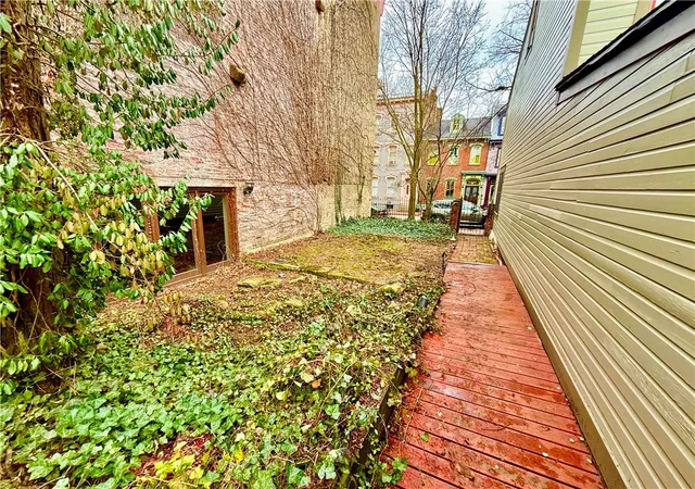 Photo 3 of Single family home for sale at 1236 Resaca, Central North Side, PA 15212 | MLS# 1743509 | Listing updated on 2026-09-20