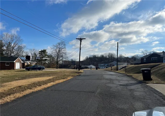 5th image of 0 Spruce Dr, Center Twp, PA 15061 | MLS# 1743291