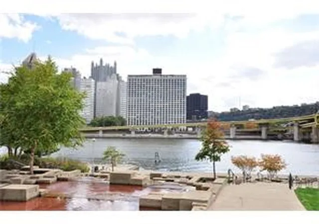 Homes for sale in Downtown Pgh, PA | 320 Fort Duquesne Blvd #12M, Downtown Pgh, PA 15222 | MLS# 1743572