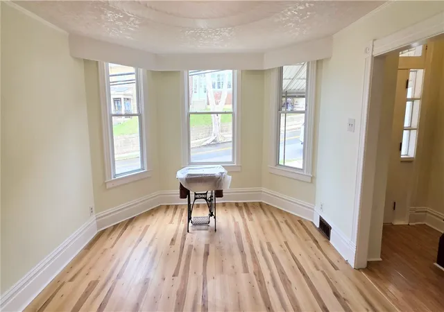 Photo 3 of Single family home for sale at 533 S Main, City Of Washington, PA 15301 | MLS# 1743635 | Listing updated on 2026-06-01