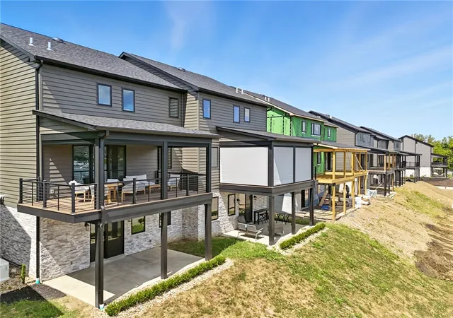 2nd image of 116 Miramar Dr, Pittsburgh, PA 15238 | MLS# 1743654