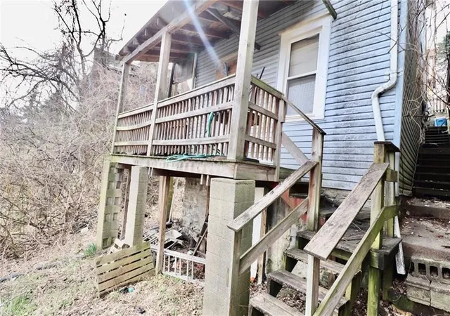 Photo 5 of Single family home for sale at 1611 Ridge Ave, N Braddock, PA 15104 | MLS# 1743631 | Listing updated on 2026-04-01