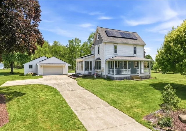 1st image of 6238 Huron Rd, South Pymatuning Twp, PA 16154 | MLS# 1743721