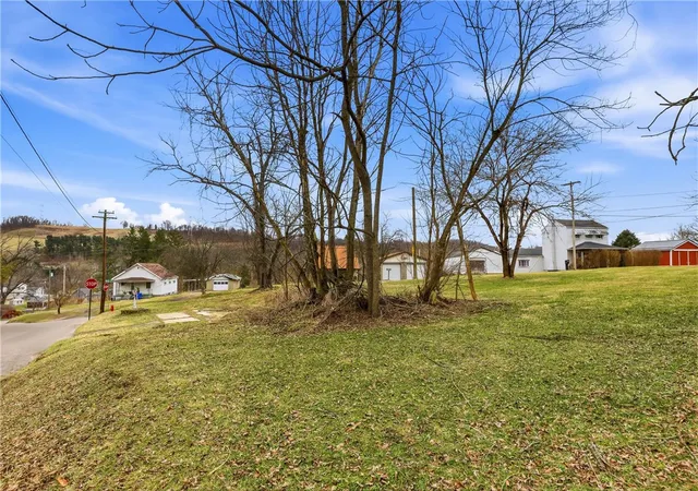 Photo 3 of Land for sale at 811 Wall St, North Fayette, PA 15057 | MLS# 1743594 | Listing updated on 2026-03-14