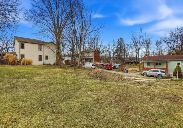 4th image of 811 Wall St, North Fayette, PA 15057 | MLS# 1743594