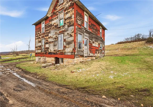 4th image of 400 Wable Dr, Addison Twp, PA 15540 | MLS# 1743799