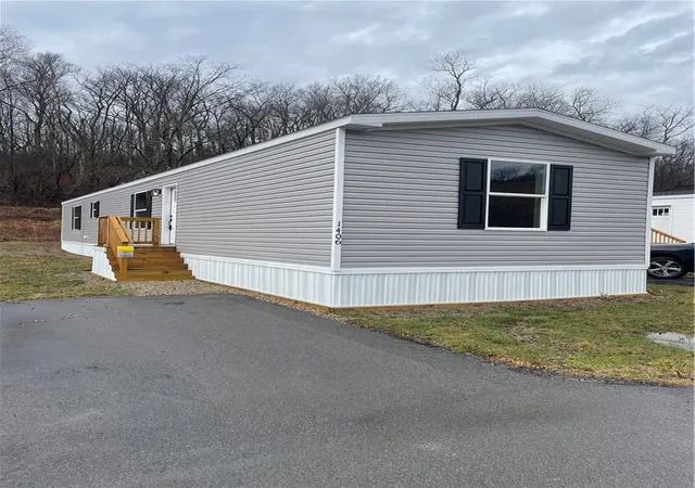 1st image of 1406 A Hidden Valley Dr, Robinson Twp, PA 15019 | MLS# 1743837
