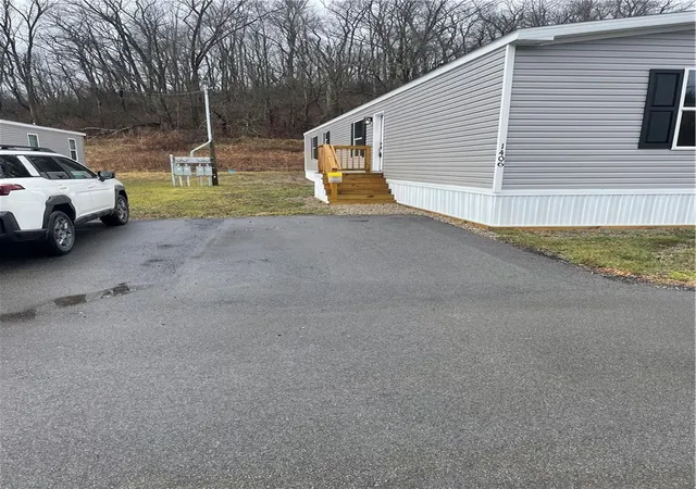 2nd image of 1406 A Hidden Valley Dr, Robinson Twp, PA 15019 | MLS# 1743837