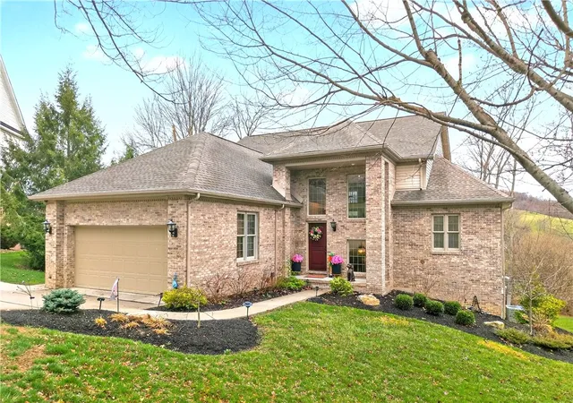Photo 1 of Single family home for sale at 220 Zimmer Ln, Waynesburg, PA 15370 | MLS# 1743842 | Listing updated on 2026-03-28