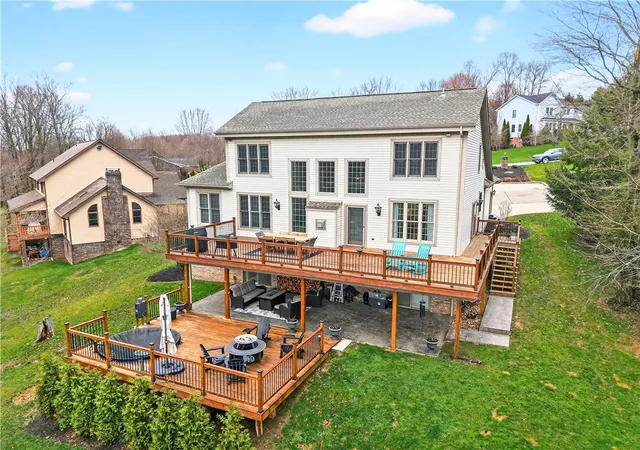 Photo 3 of Single family home for sale at 220 Zimmer Ln, Waynesburg, PA 15370 | MLS# 1743842 | Listing updated on 2026-03-28