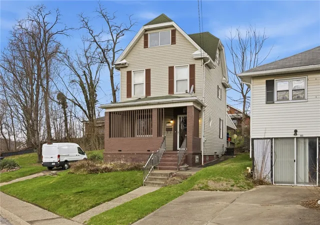 Homes for sale in New Kensington, PA | 501 Camp Avenue, New Kensington, PA 15068 | MLS# 1743882