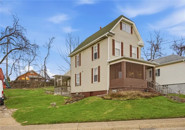 Homes for sale in New Kensington, PA | 501 Camp Avenue, New Kensington, PA 15068 | MLS# 1743882