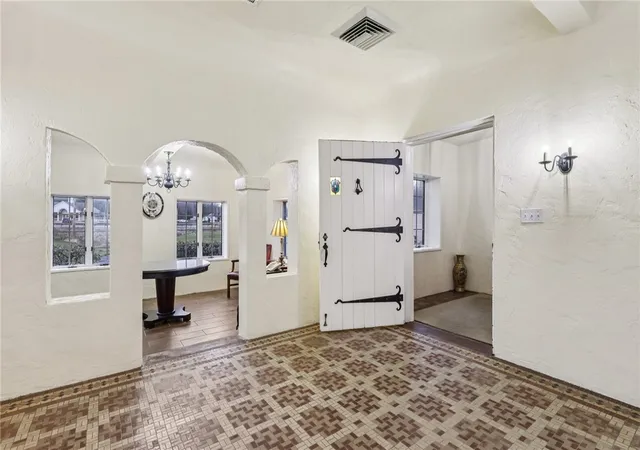 Photo 3 of Single family home for sale at 2625 Wilmington Rd, Neshannock Twp, PA 16105 | MLS# 1743742 | Listing updated on 2026-03-16