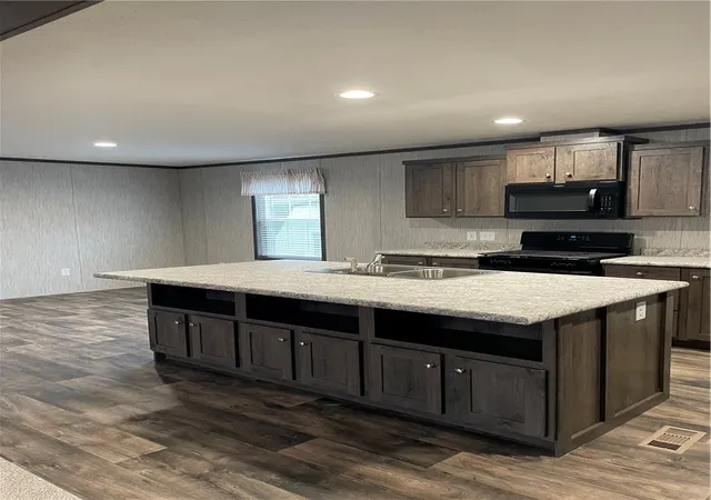 2nd image of 1218 Sunset Dr, Robinson Twp, PA 15019 | MLS# 1743900