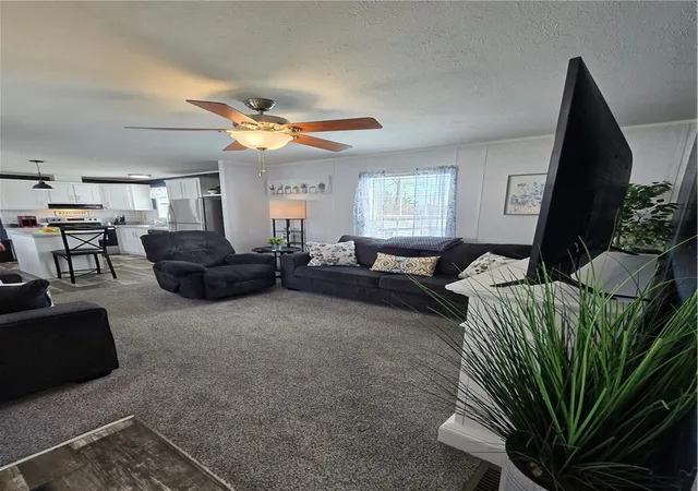 3rd image of 186 Hampton Ave, North Fayette, PA 15126 | MLS# 1743814