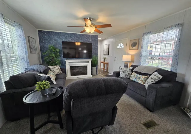 4th image of 186 Hampton Ave, North Fayette, PA 15126 | MLS# 1743814