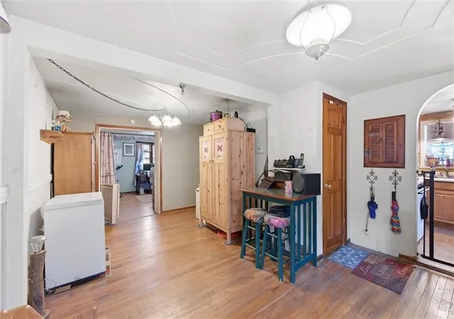 Photo 4 of Single family home for sale at 709 Hillgrove Ave, Banksville/westwood, PA 15216 | MLS# 1743896 | Listing updated on 2026-07-22