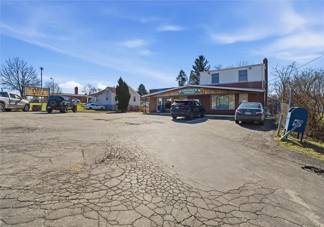 4th image of 1129 Greenook Buena Vista Rd, Elizabeth Twp/boro, PA 15135 | MLS# 1743950