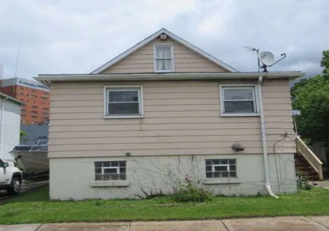 1st image of 75 S Hamilton Ave, City Of Greensburg, PA 15601 | MLS# 1743909