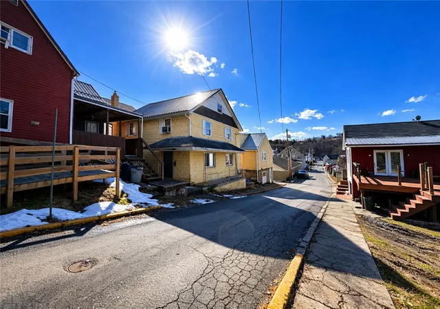 Photo 1 of Single family home for sale at 943 Johnston Ave #2, Kittanning Twp, PA 16201 | MLS# 1743936 | Listing updated on 2026-08-28