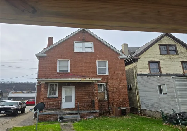 Listing Photo 5 - Condo for sale in building located at 1354 5th Ave, Arnold, PA 15068