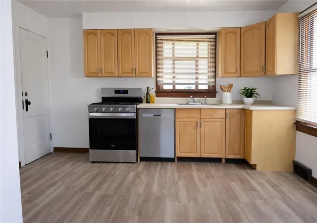 Photo 3 of Single family home for sale at 719 Christy Ave, Ford Cliff Boro, PA 16228 | MLS# 1743876 | Listing updated on 2026-07-31