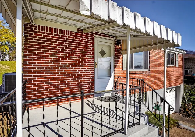 3rd image of 813 Alberta Dr, West Mifflin, PA 15122 | MLS# 1743980