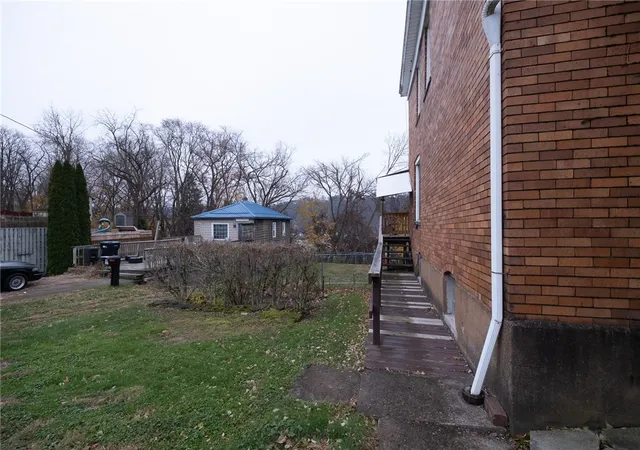 3rd image of 608 E 8Th Avenue, Tarentum, PA 15084 | MLS# 1744327