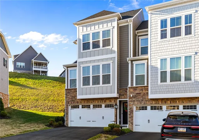 Photo 3 of Townhouse for sale at 207 Spruce Ln, Canonsburg, PA 15317 | MLS# 1744178 | Listing updated on 2026-06-22