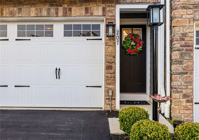 Photo 3 of Townhouse for sale at 207 Spruce Ln, Canonsburg, PA 15317 | MLS# 1744178 | Listing updated on 2026-06-22