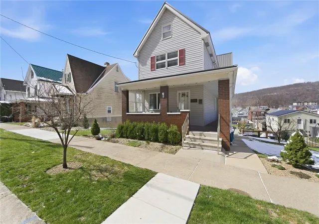 Photo 1 of Single family home for sale at 815 7th Avenue, Ford City Boro, PA 16226 | MLS# 1744435 | Listing updated on 2026-06-23