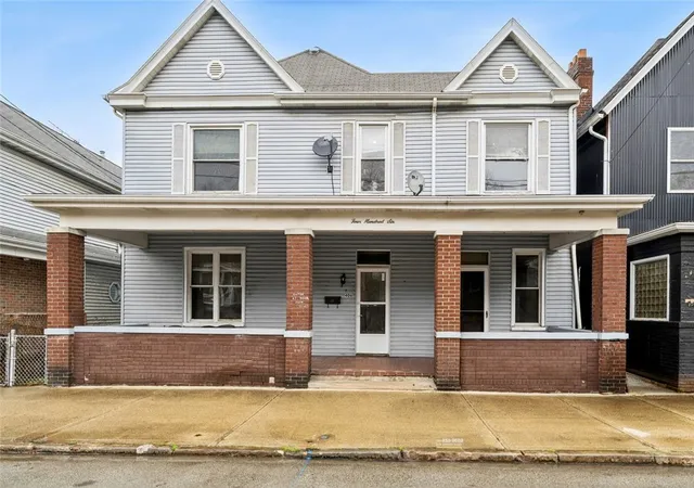 1st image of 406 Washington Ave, Charleroi Boro, PA 15022 | MLS# 1744516
