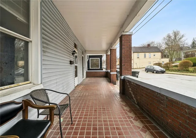 2nd image of 406 Washington Ave, Charleroi Boro, PA 15022 | MLS# 1744516