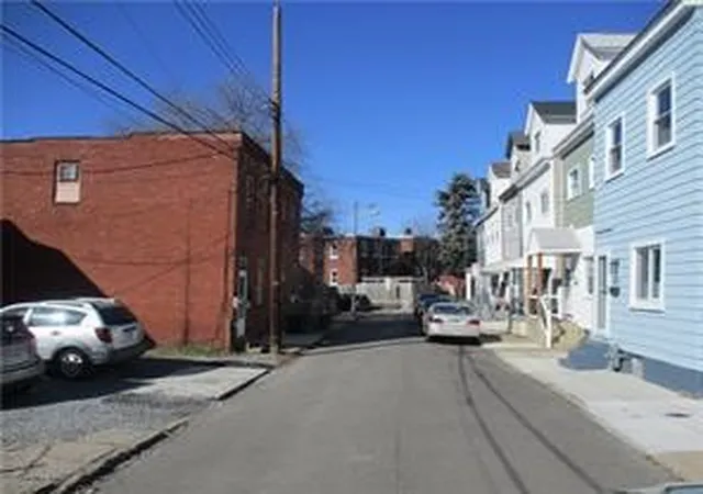 4th image of 4550 Carroll St, Pittsburgh, PA 15224 | MLS# 1744692