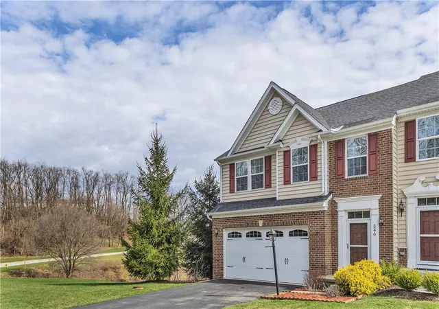 3rd image of 5270 Lantern Hill Ext, Pittsburgh, PA 15236 | MLS# 1744687