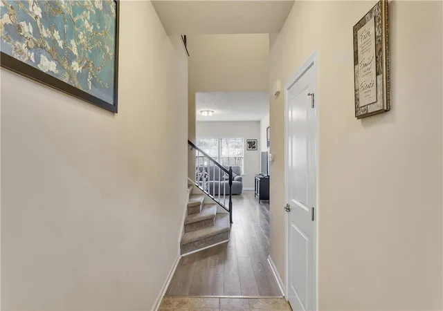 4th image of 5270 Lantern Hill Ext, Pittsburgh, PA 15236 | MLS# 1744687