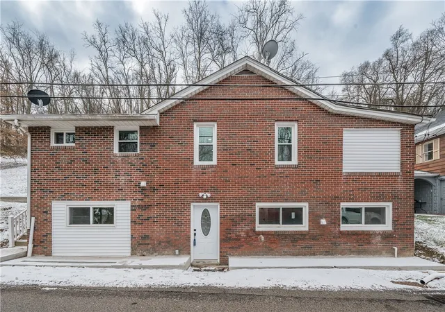 Homes for sale in Chartiers, PA | 665 Allison Hollow Rd, Chartiers, PA 15301 | MLS# 1744742