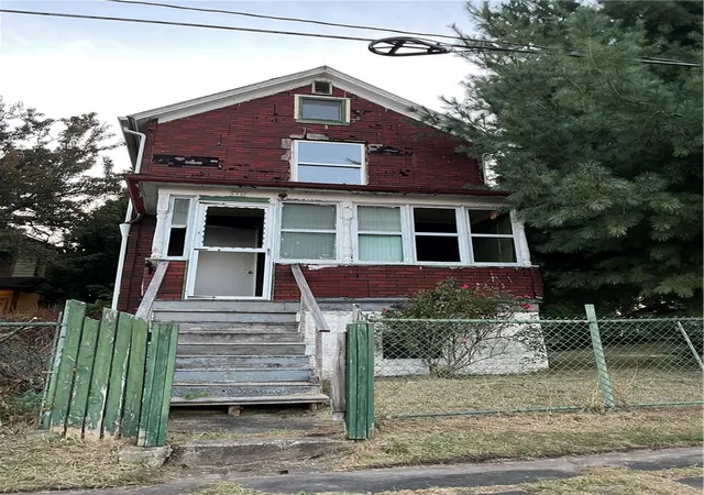 22nd image of 802 Wallis Ave, Farrell, PA 16121 | MLS# 1744543
