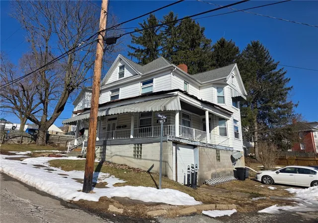 Photo 1 of Multi family home for sale at 725 Pine St, Irwin, PA 15642 | MLS# 1744680 | Listing updated on 2026-09-16