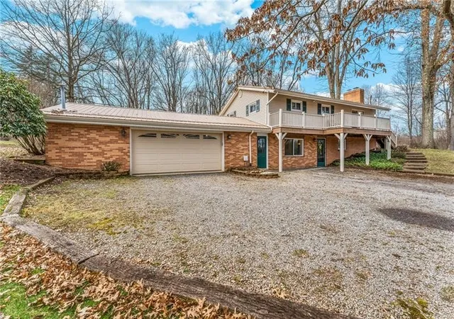 37th image of 679 Latonka Dr, Mercer, PA 16137 | MLS# 1744818